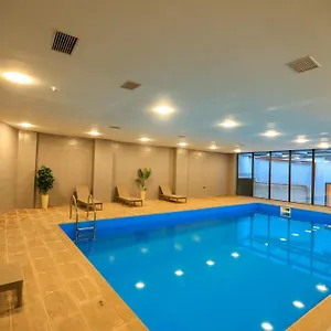 Hotel Pine Astoria, Tbilisi