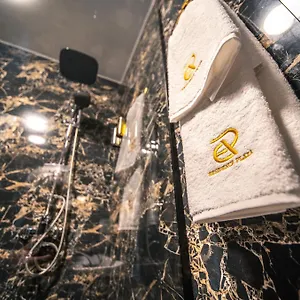 4* Отель Plaza